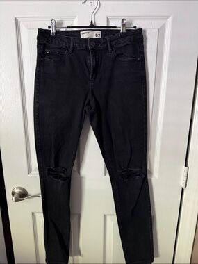 Garage Black Skinny Jeans with Knee Rips